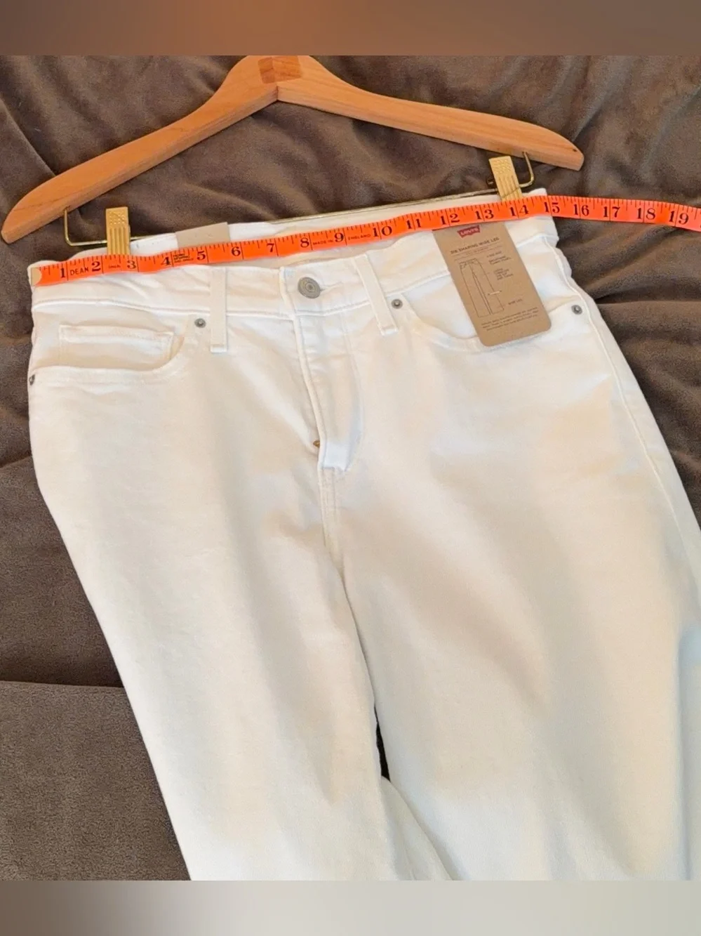 Levi's White 318 Shaping Wide-Leg Mid-Rise Jeans NWOT 29 x 32 - Picture 5 of 7